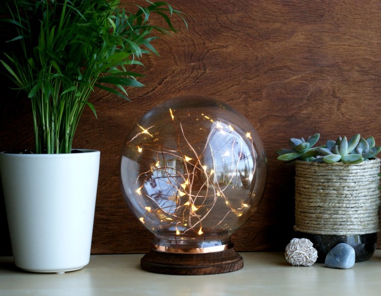 Unique illuminated-globe.