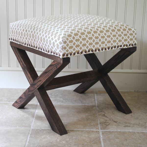 Beautiful X-leg ottoman.