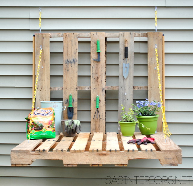 Gardening Fold-Out Table.