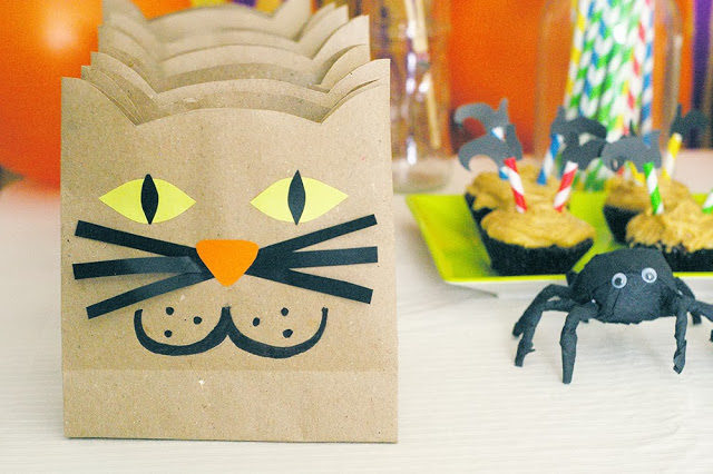Halloween Cat Paper bags.