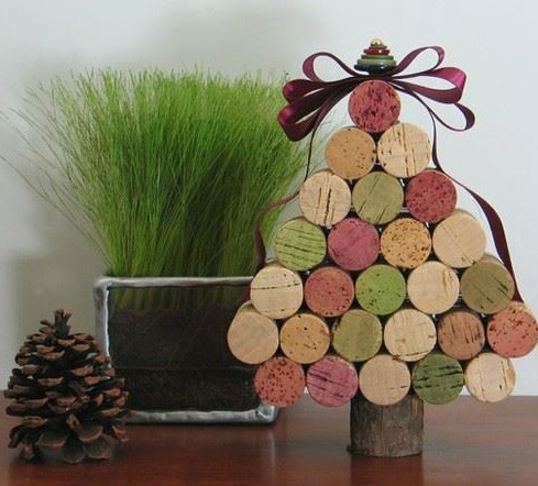 Nice wine cork Christmas tree.