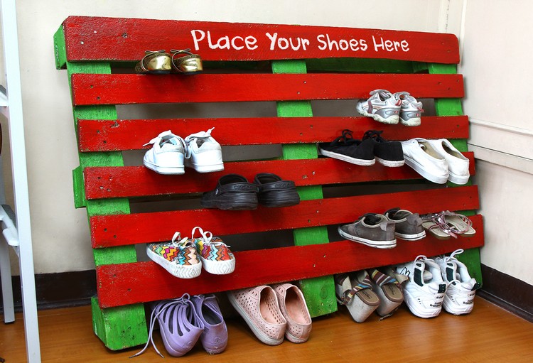 Pallet Shoe Rack.