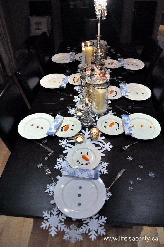 Snowman theme Christmas table decoration idea.