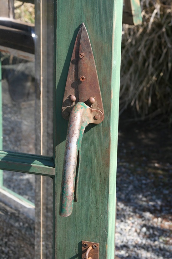 Trowel Door Handle.