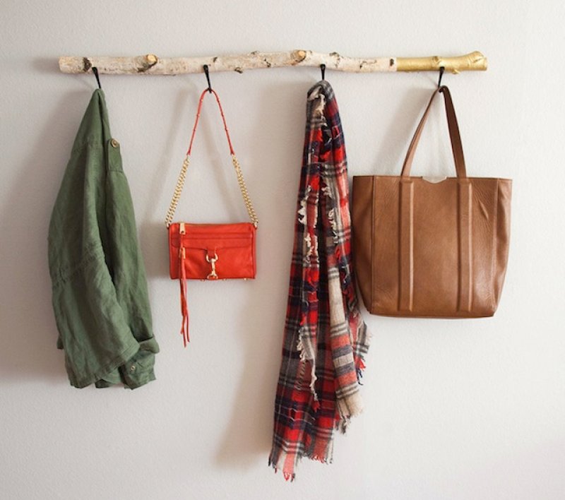 Turn a piece of driftwood into an awesome wall hanger.