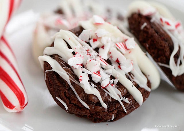Candy Cane Oreo Brownies by I Heart Naptime