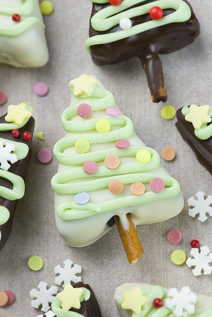 Christmas Tree Oreo Truffles by OMG Chocolate Desserts
