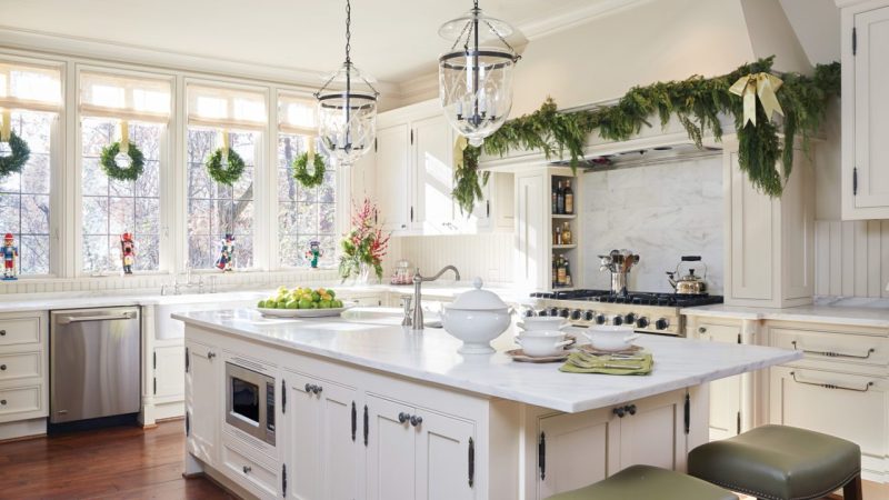 Christmas kitchen wreaths, garland and nutcrackers.