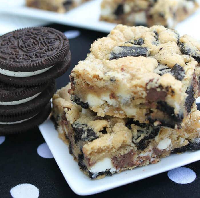 Cookies And Cream Oreos Blondies.