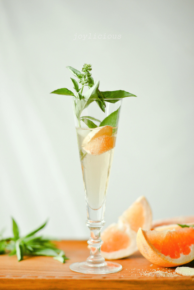 Ginger-Basil Grapefruit Spritzer.