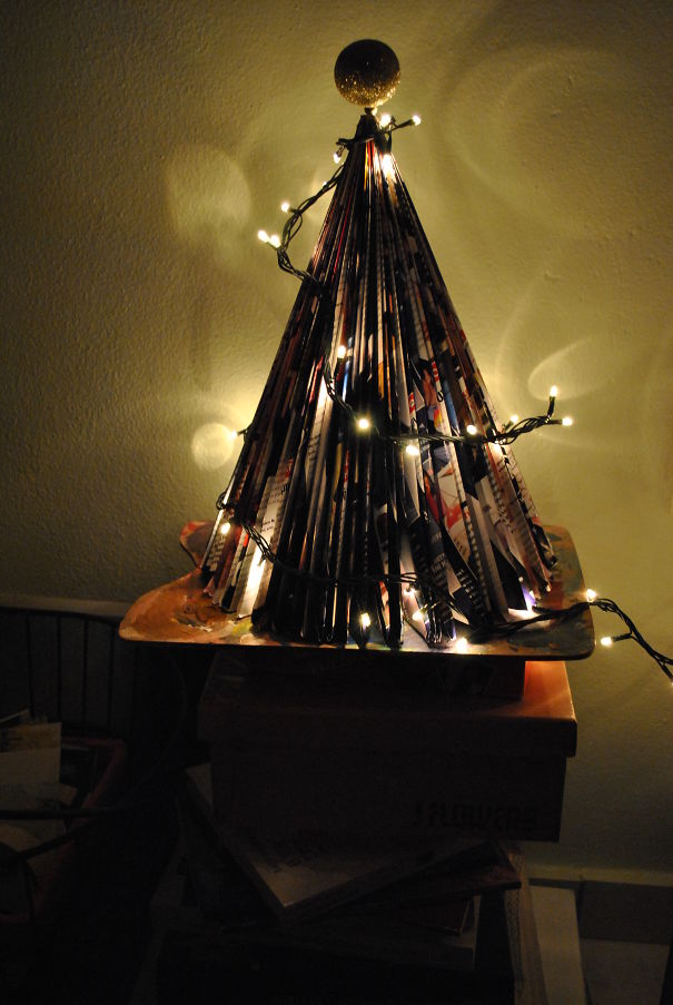 Magazine Christmas Tree!