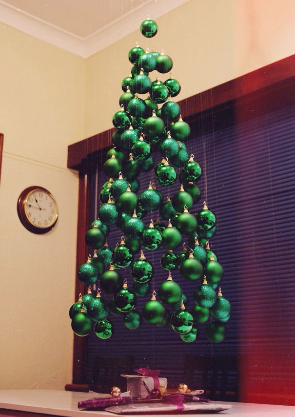 The Floating Christmas Tree.