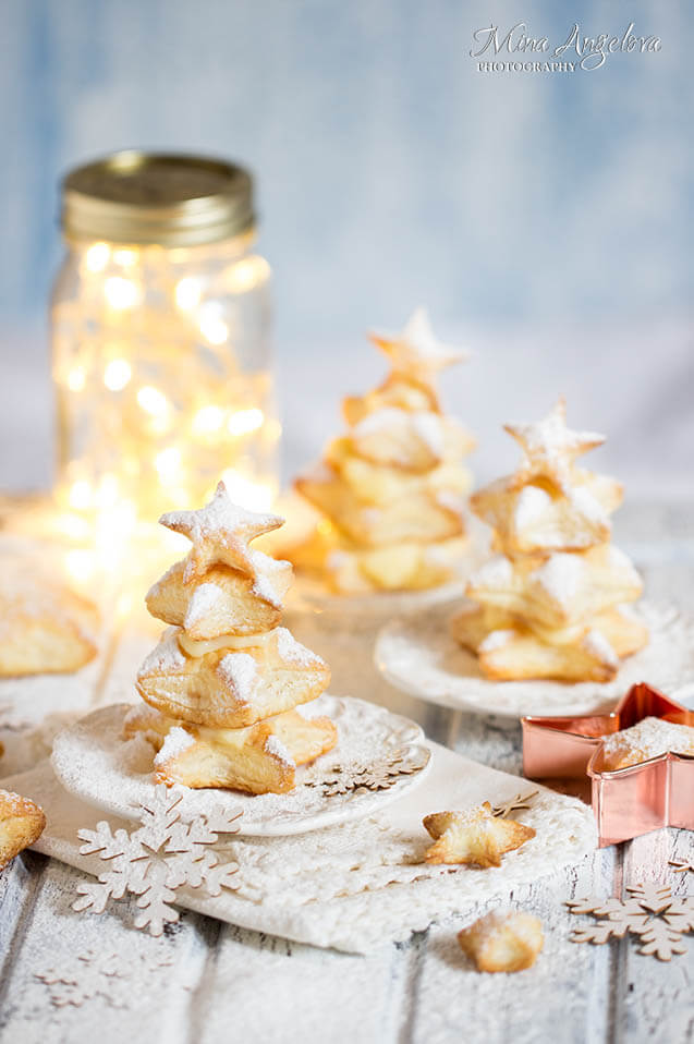 Vanilla Pudding Puff Pastry Christmas Star Cookies.