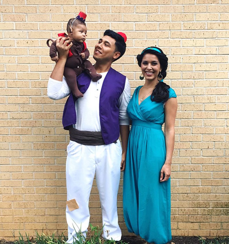 Aladdin, Jasmine And Abu.