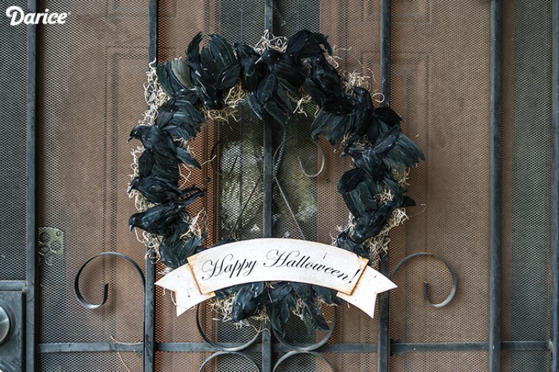 Black Crow Halloween Wreath.