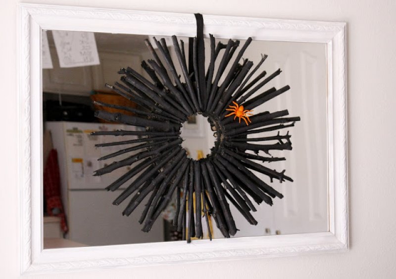 Black Twig Wreath.