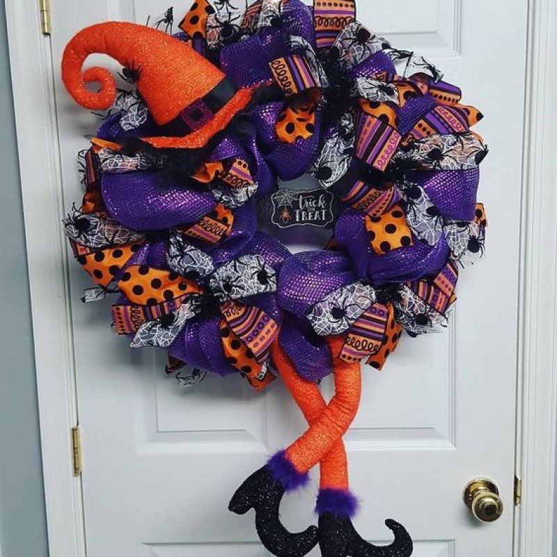 DIY Wreath with Witch Hat and Witch Legs.