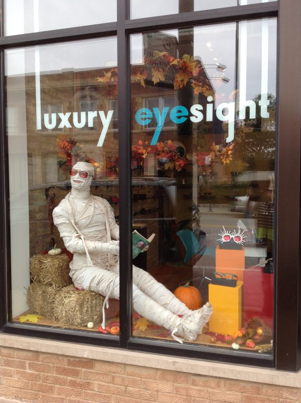 Eyewear Mummy Mannequin.