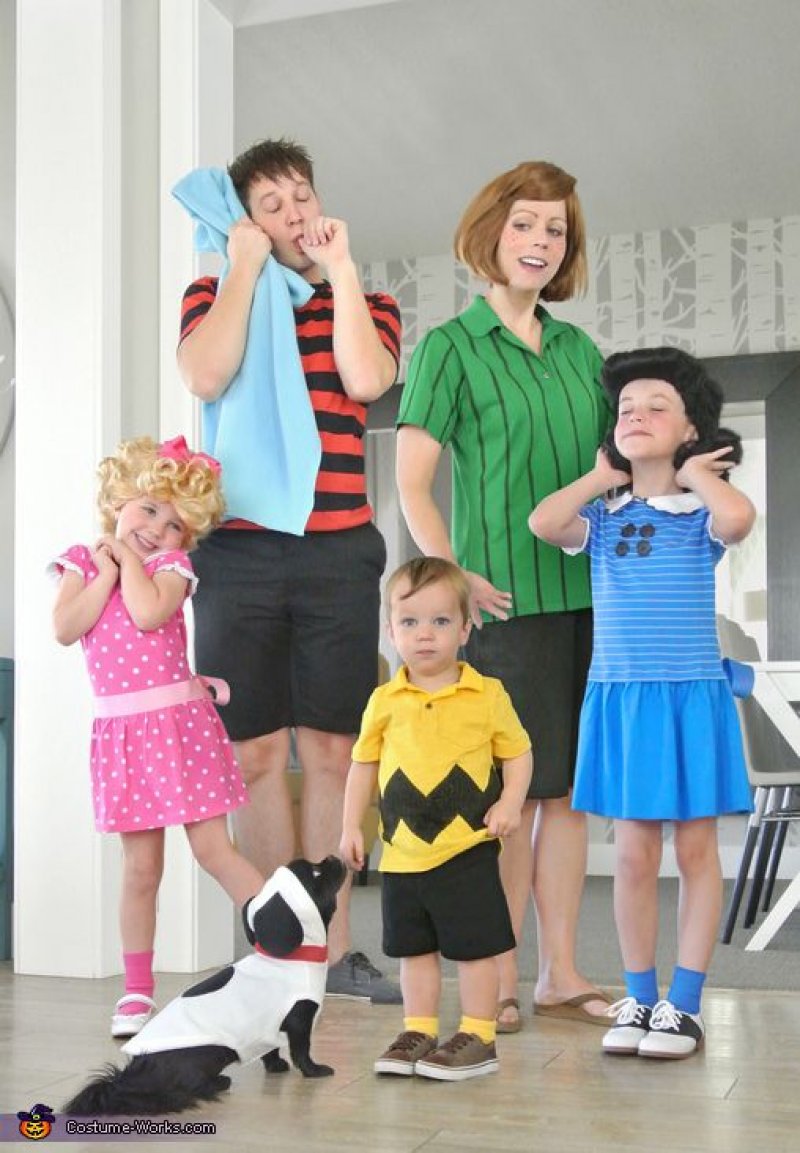 Peanuts Family Costume