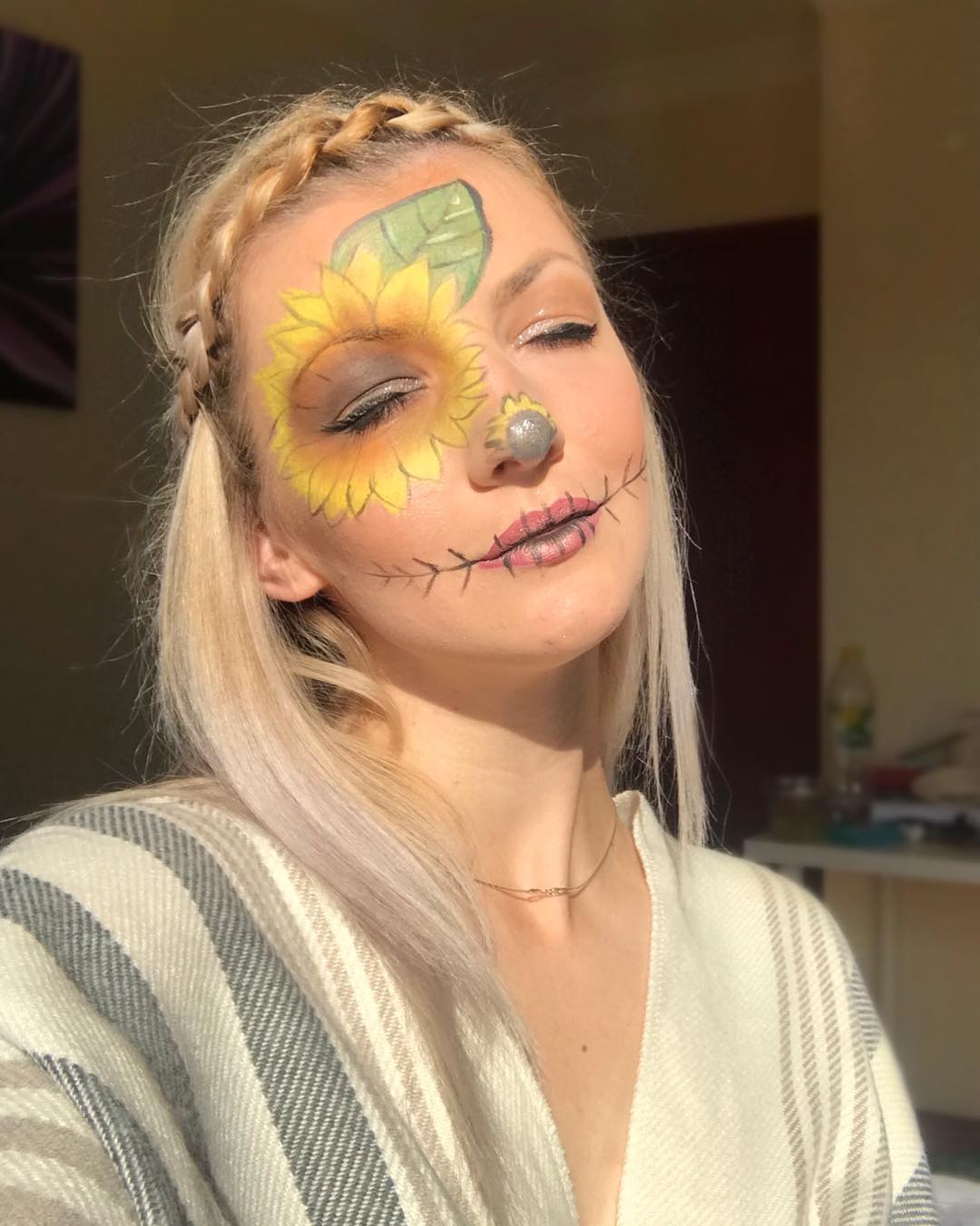 Sun Flower Inspired Cute Makeup.