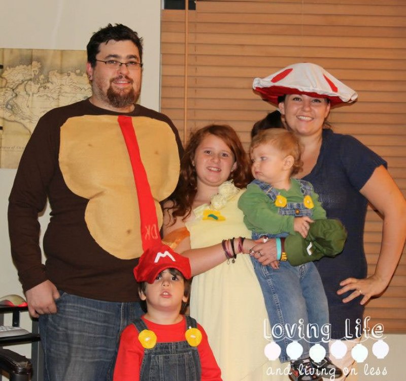 Super Mario Brothers Family Halloween Costumes from Loving Life and Living on Less