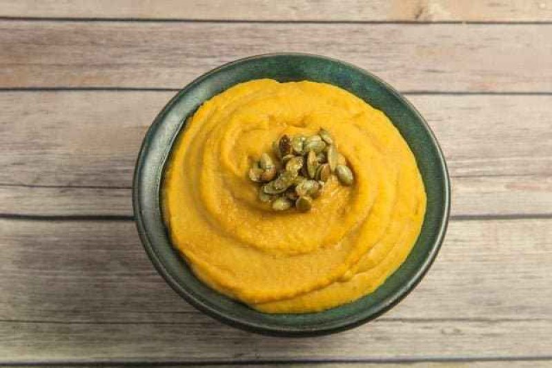 Garlic Pumpkin Hummus