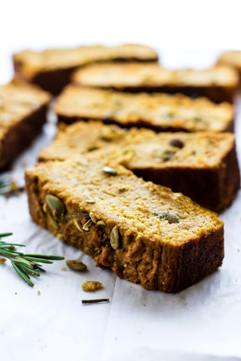 Rosemary paleo pumpkin bread from Cotter Crunch