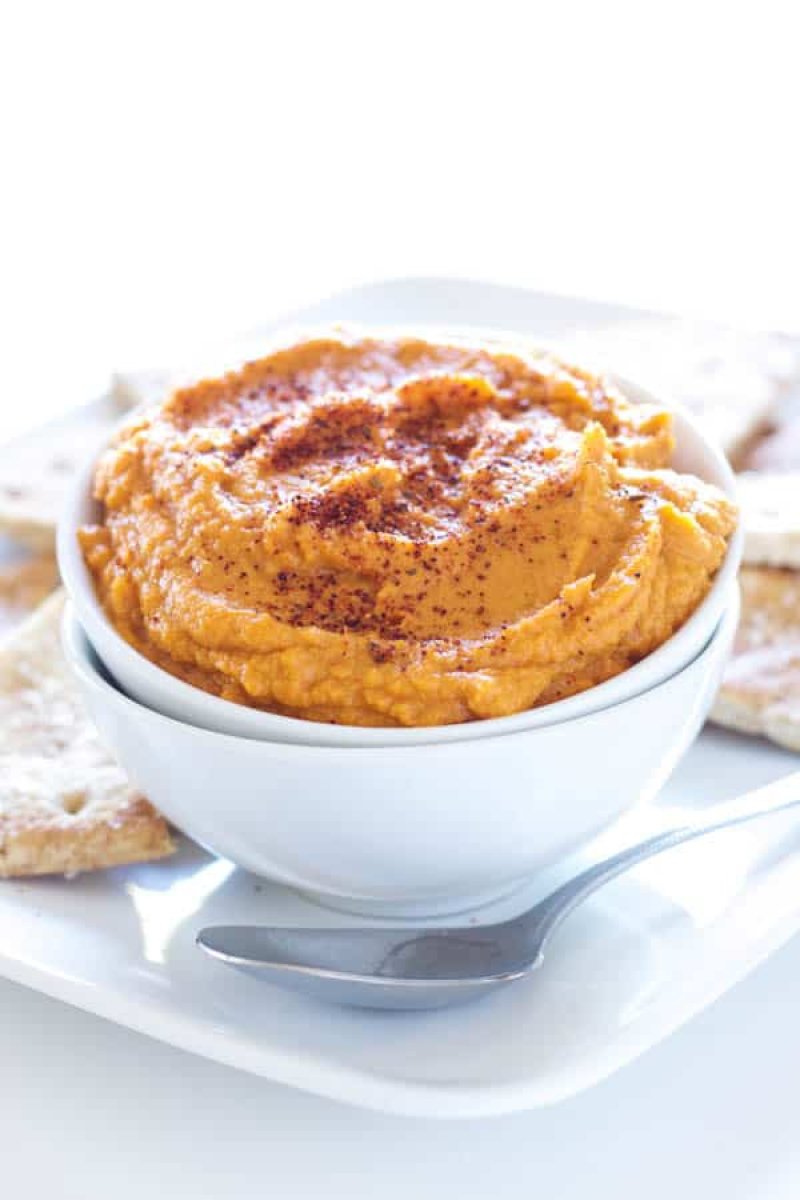 Sriracha Pumpkin Hummus via Recipe Runner