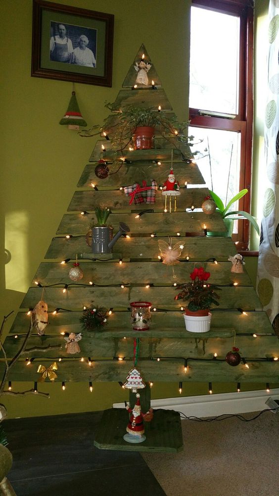 Beautiful Pallet christmas tree.