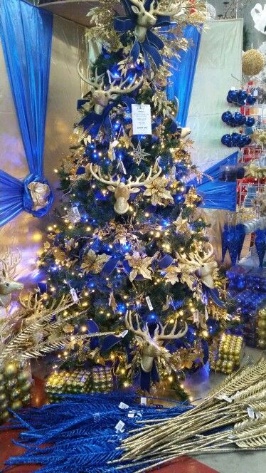 Blue and gold christmas tree.