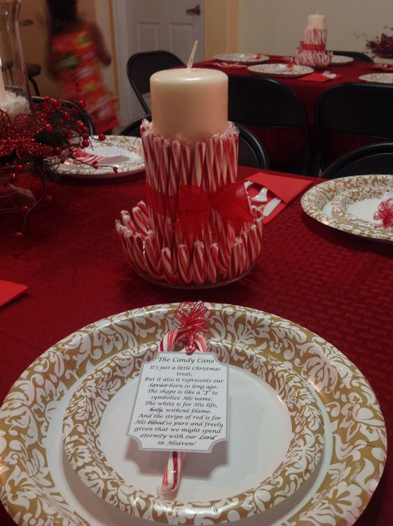Candy cane story. Christmas Eve table setting.