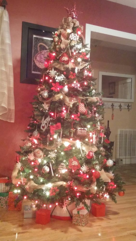Christmas Tree Dollar Tree decorations.
