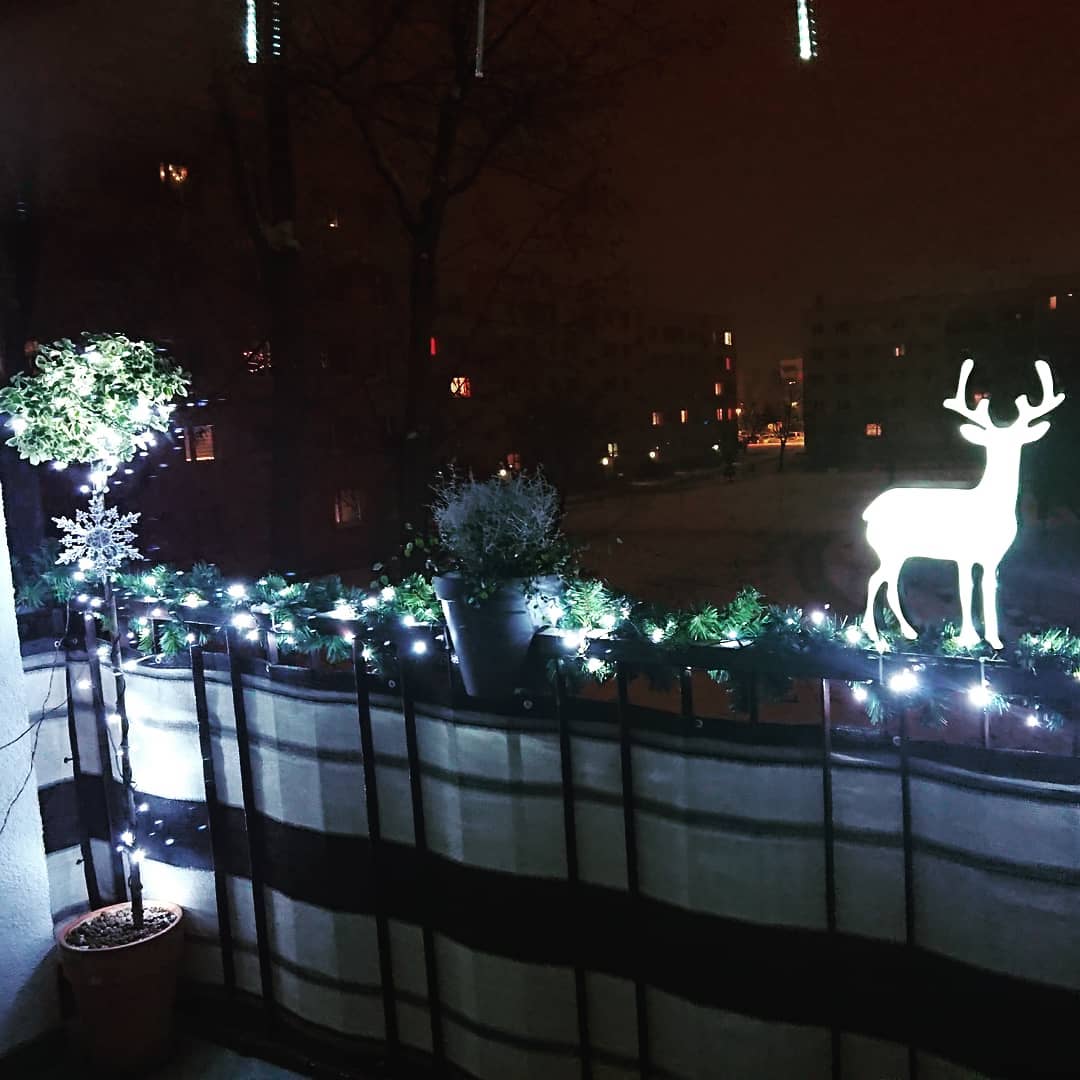 Christmas decor for balcony.