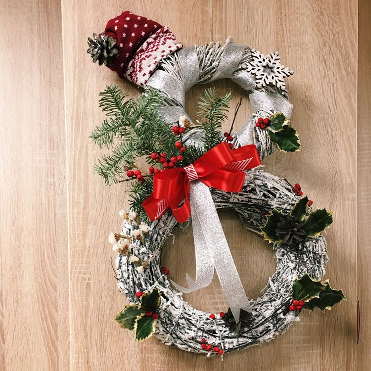 Christmas wreath ideas are unique enough to have any of your guests loving them this holiday season!