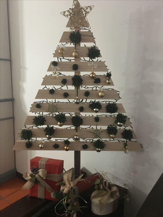 75+ Wooden Christmas Tree which will make your decoration stand out