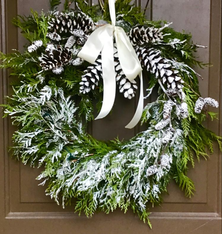 DIY Fresh Christmas Wreath.