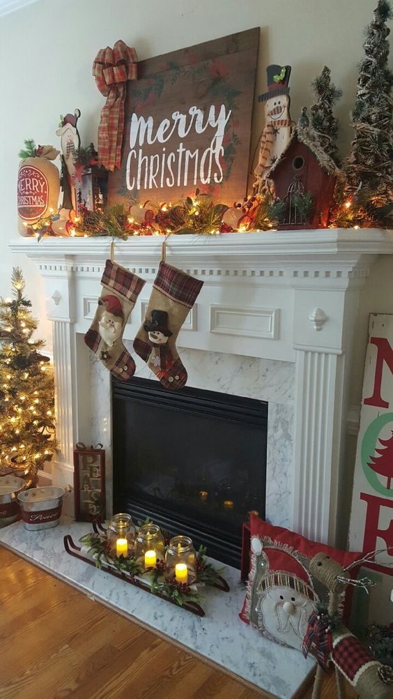 Farmhouse Christmas Mantel.