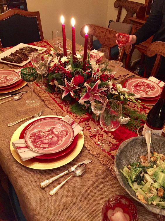 Get your dinner table ready for Christmas.
