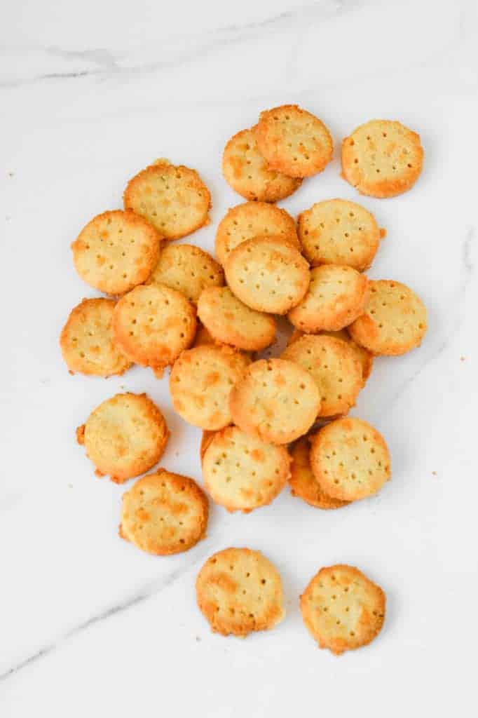 Gluten-free Mini Cheddars.