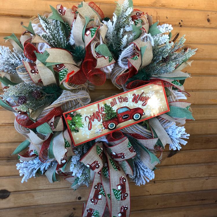 Love this Christmas wreath.