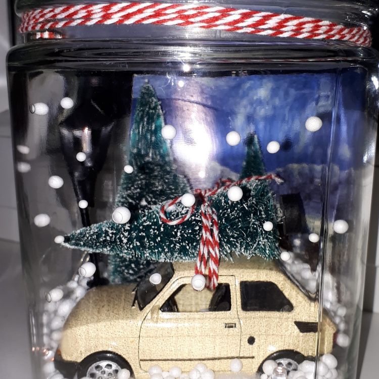 Mason jar crafts for Christmas.