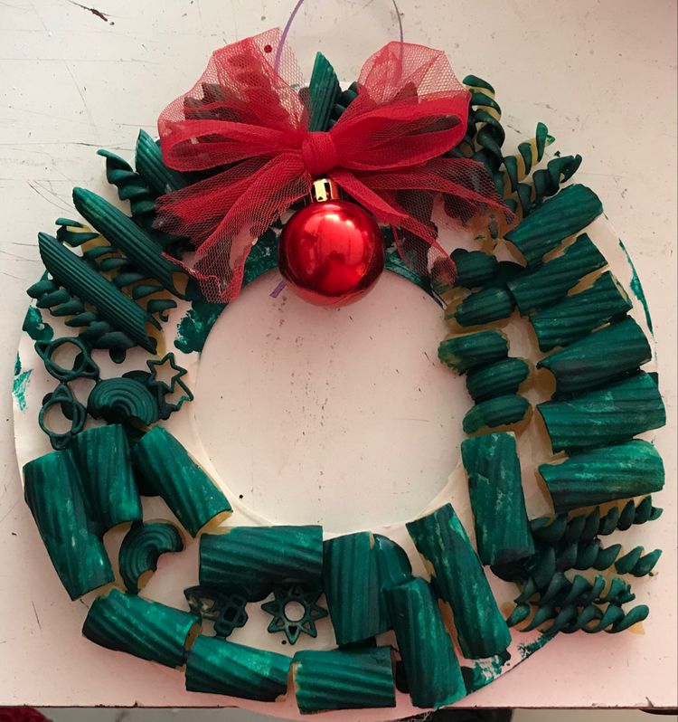Pasta noodle Christmas wreath craft.