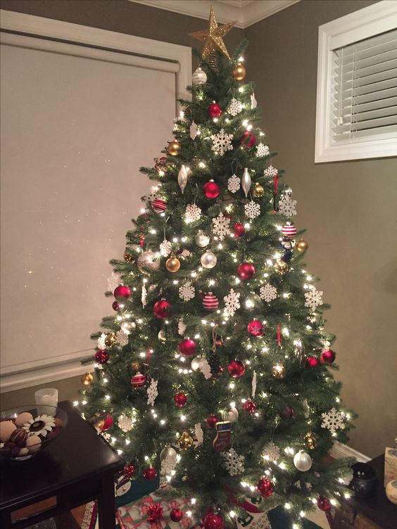 Red, white and gold Christmas tree.