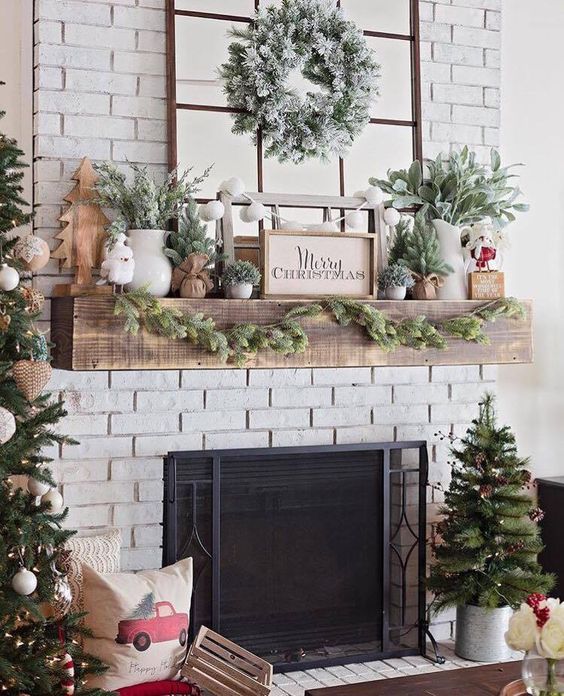 SWOON-WORTHY Christmas Mantel Decorating.