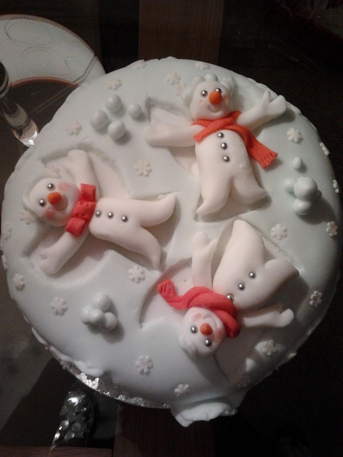 Snow angels cake.