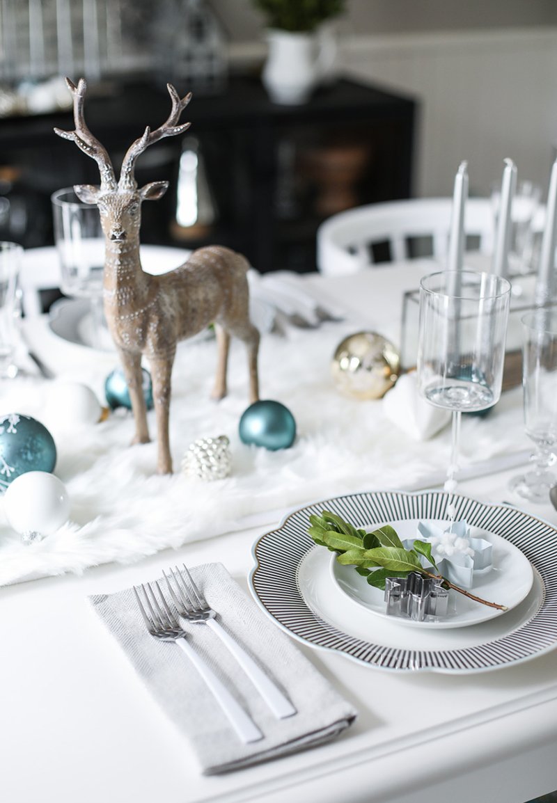 White and Blue Deer Tablescape.