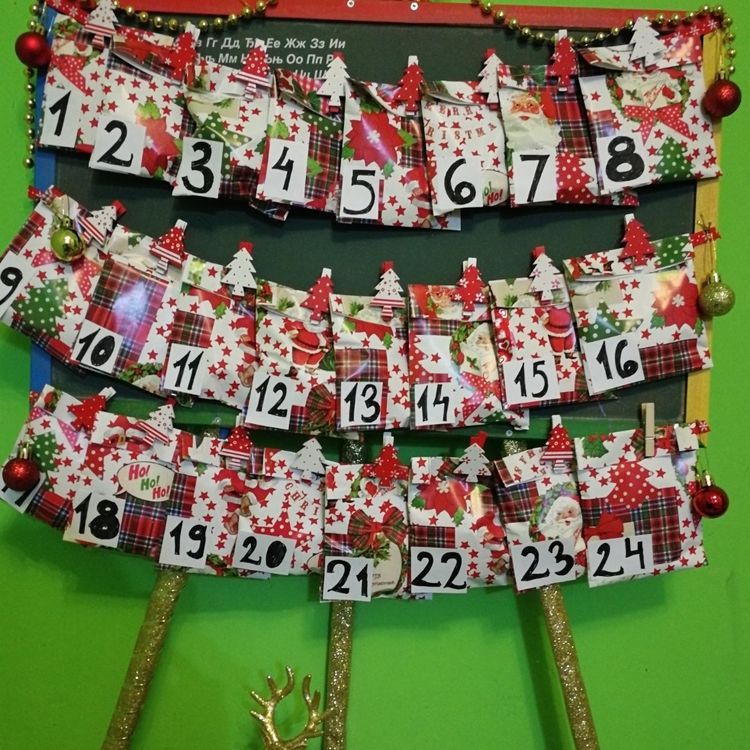 Why settle for a generic store-bought Advent calendar when you can easily make your own.