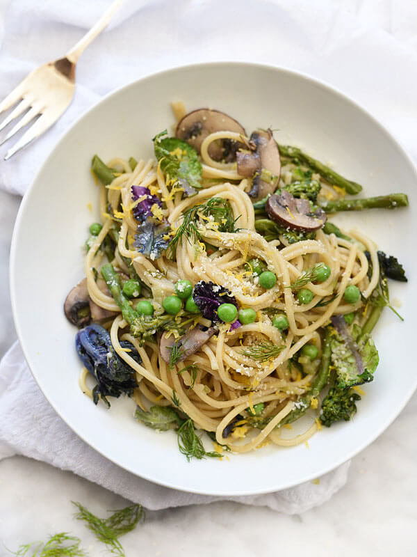 One-Pot Skinny Pasta Primavera.