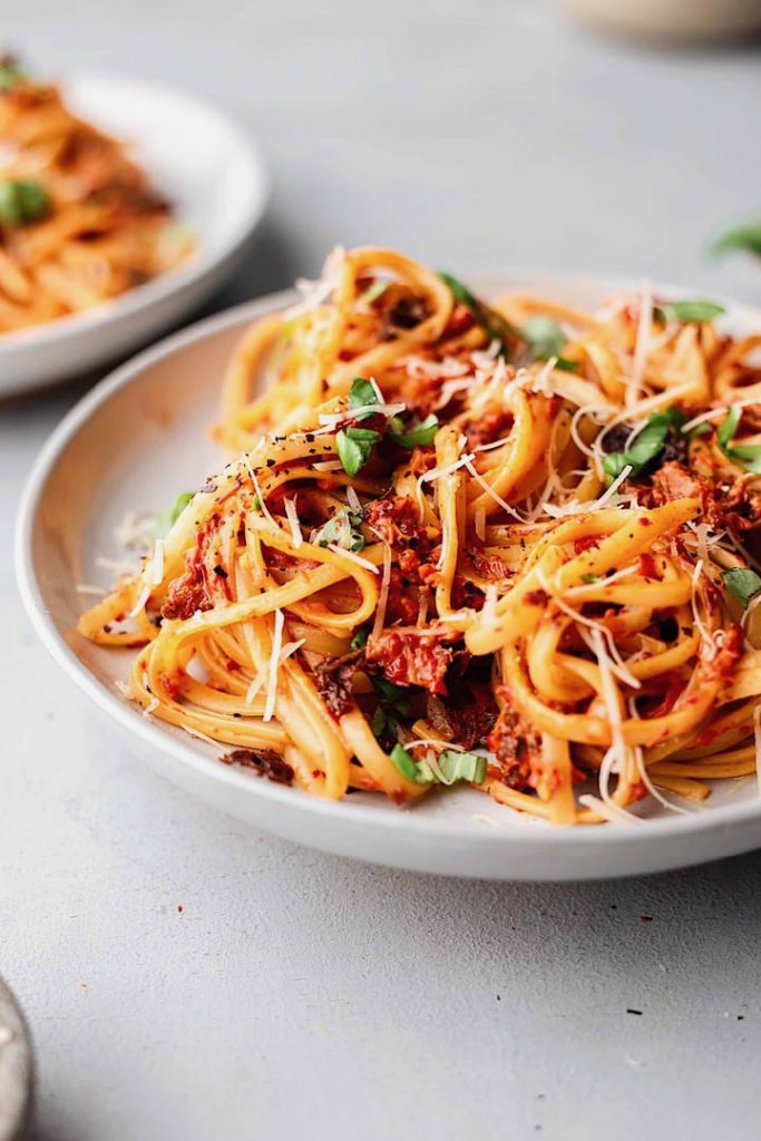 Roasted Red Pepper and Sundried Tomato Pasta by Cupful of Kale