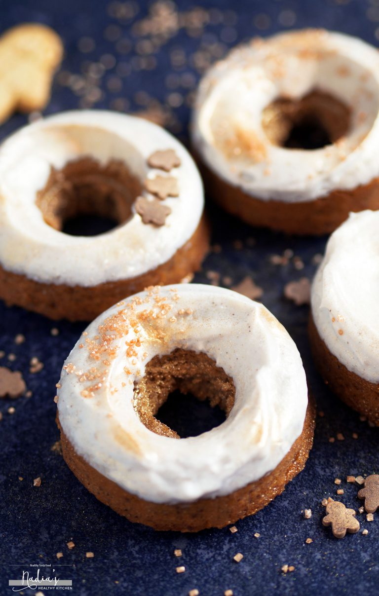 Baked gingerbread doughnuts
